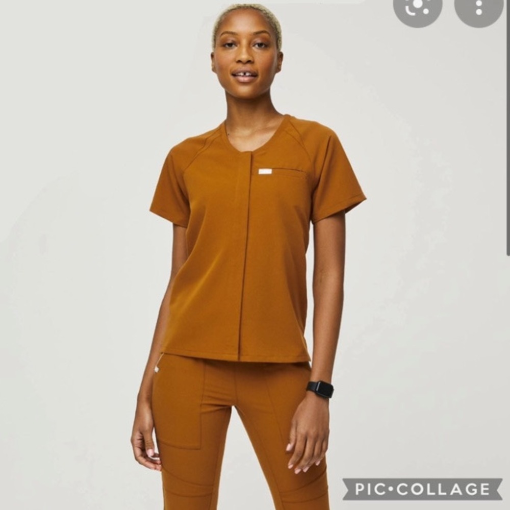 FIGS Atlantic Fall Tela Scrub Top